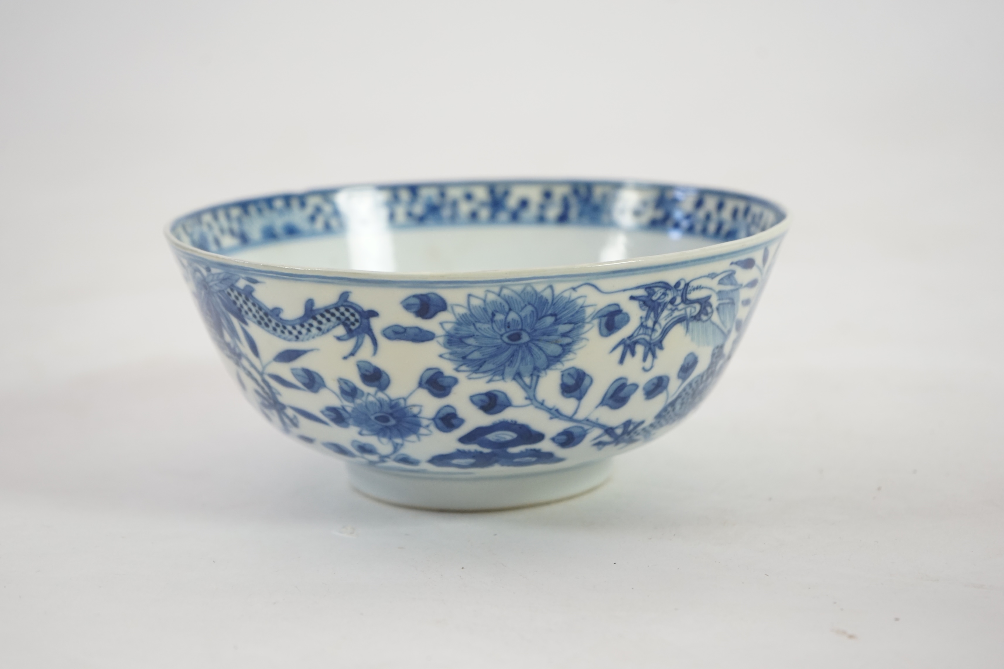 A Chinese blue and white footed bowl, 19th century